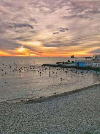 Рассвет над морем в Крыму